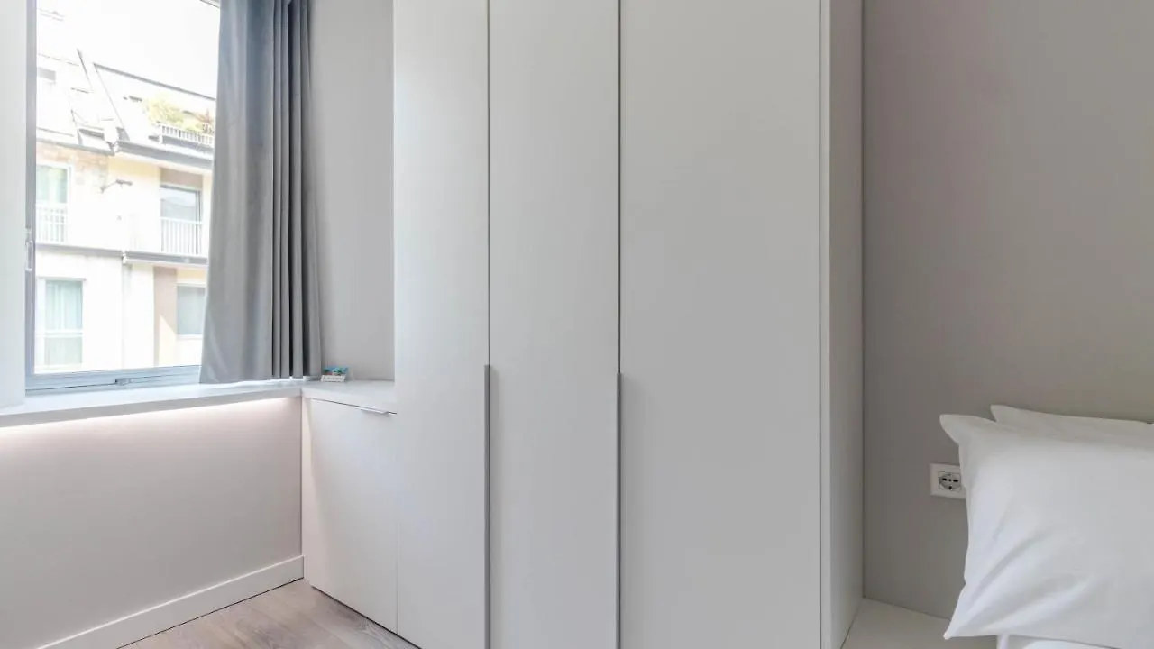 Baracchini 9 B Apartment Milan 0*,